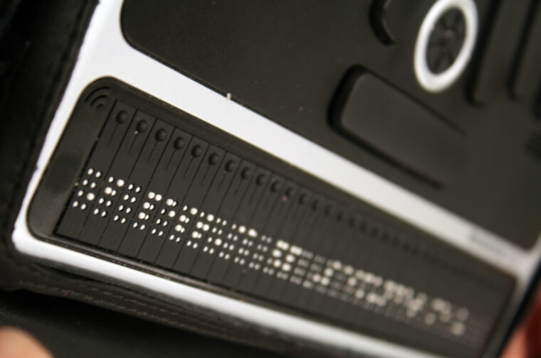braillenote apex bt 32 braille notetaker